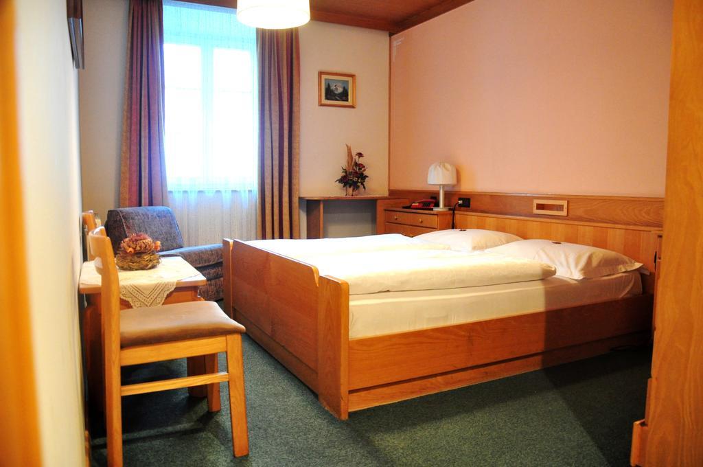 Hotel Grauer Baer ブレッサノーネ 部屋 写真